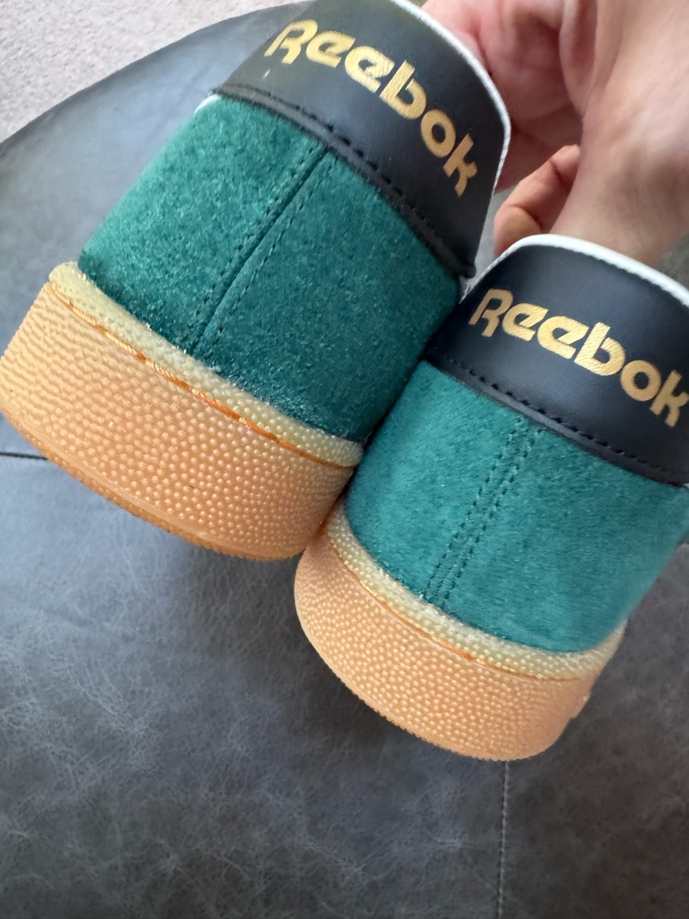 Reebok Suede Low-Top Sneakers with Gum Sole collegiate green 11.5 women /10Mens - Picture 6 of 15